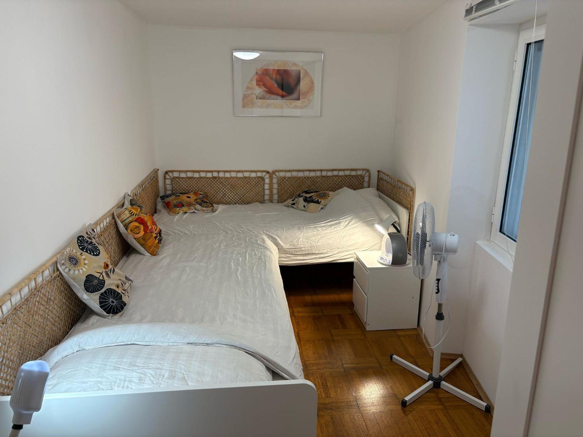 Stone Apartment 普利莫顿 外观 照片